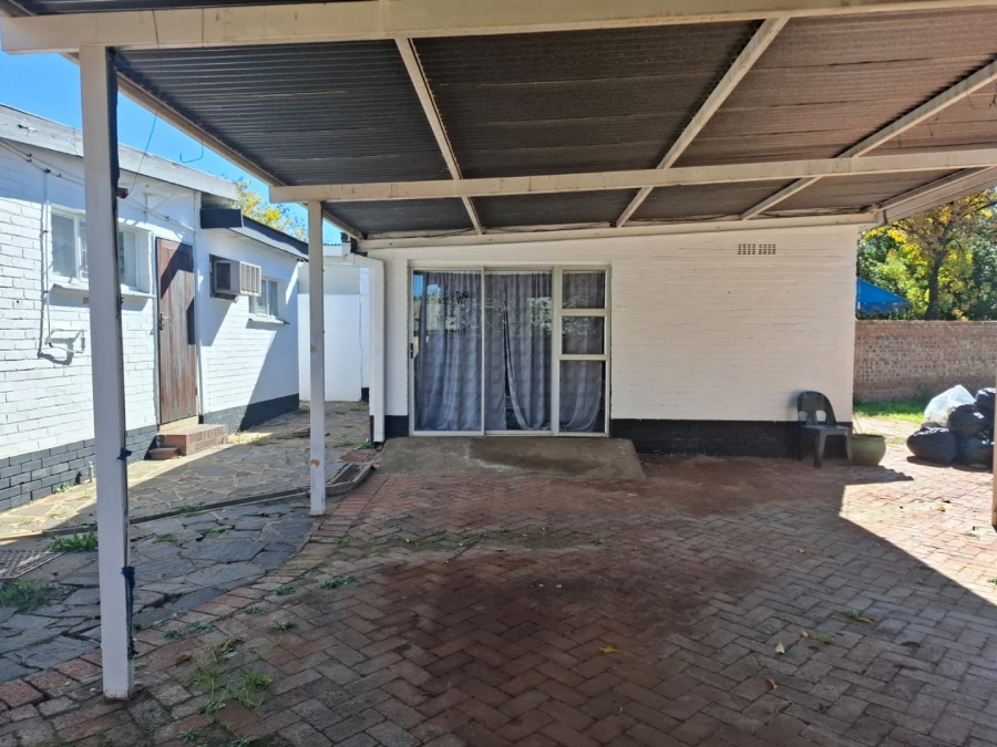 4 Bedroom Property for Sale in Universitas Free State